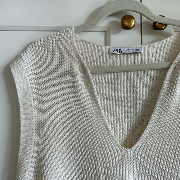 Zara Knit Vest Tunic - Picture 9 of 12
